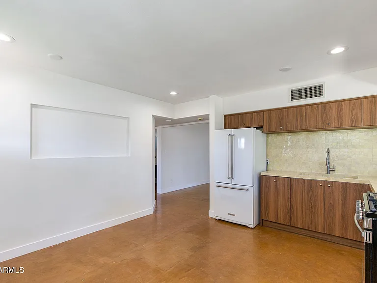 3412 E Turney Ave — Photo 11