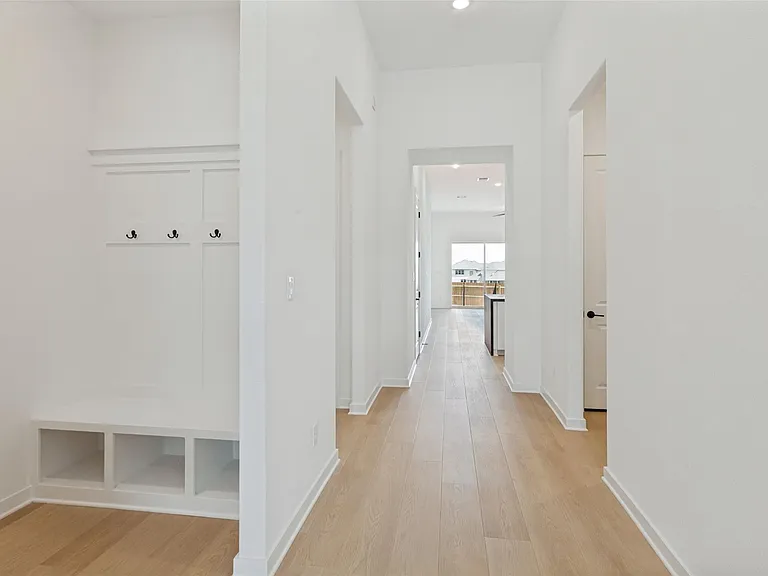 120 Darlington Ct — Photo 3