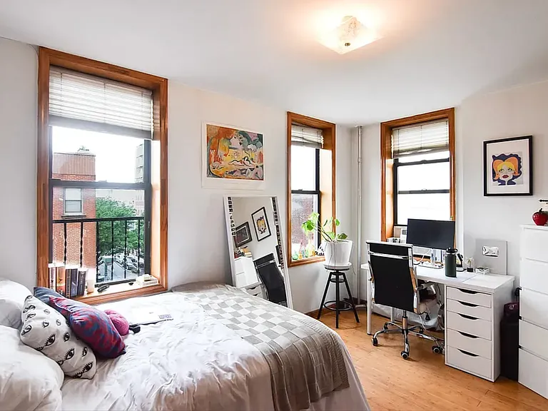 185 Bedford Ave #10 — Photo 1