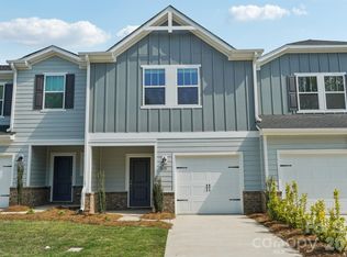 8116 Hidden Springs Trl, Charlotte, NC 28216