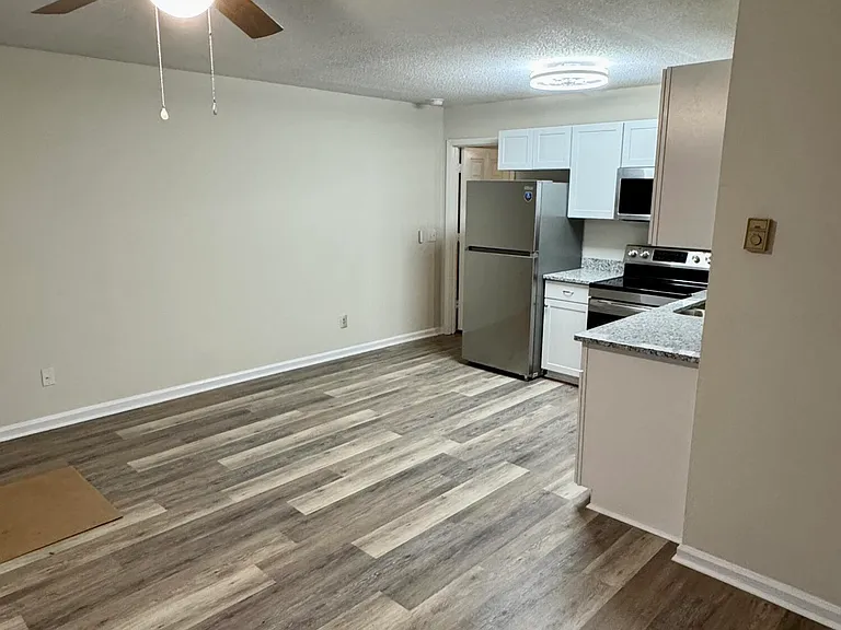 3216 Summer Pl #2 — Photo 5