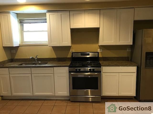 2nd image of 636 N Ridgeway Ave #1