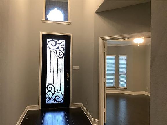 2nd image of 2676 Grand Colonial St