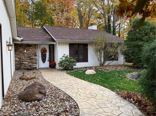 5165 N Barton Rd N, North Ridgeville, OH 44039