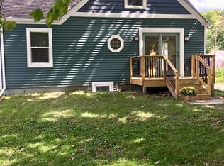1241 E 27th St, Des Moines, IA 50317