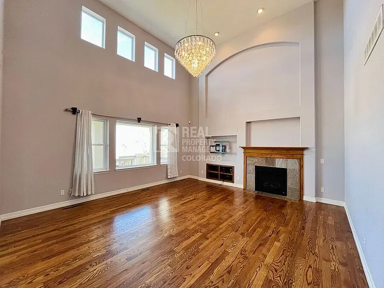 8099 S Country Club Pkwy — Photo 3