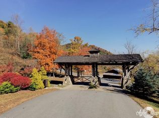 534 Kendal Dr, Leicester, NC 28748