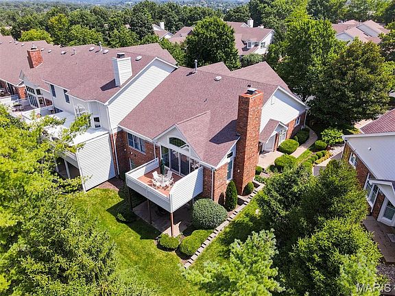 3rd image of 14632 Amberleigh Hill Ct
