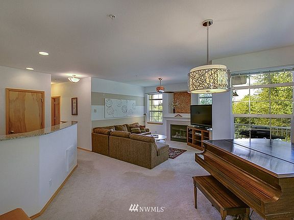 3rd image of 1855 Trossachs Boulevard SE #2104