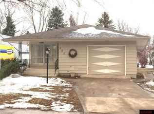 202 Smith St NE, Mapleton, MN 56065