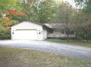 4517 Pine Run Rd, Farwell, MI 48622