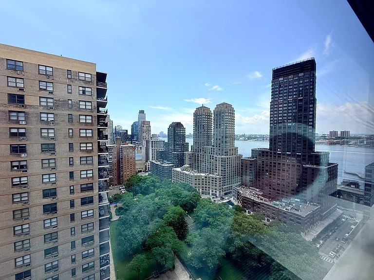 205 W End Ave #25L — Photo 14
