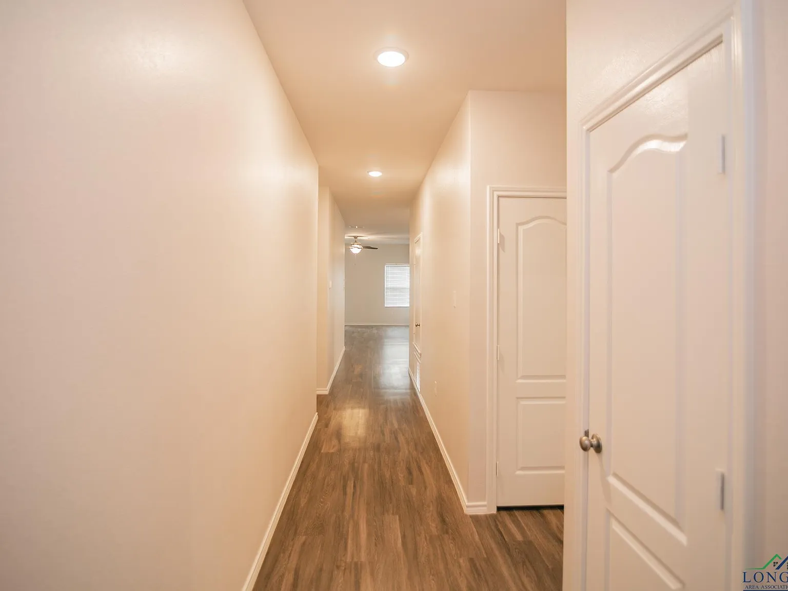 4 bed, 2.0 bath, 1553 sqft, $2,400 — Photo 3