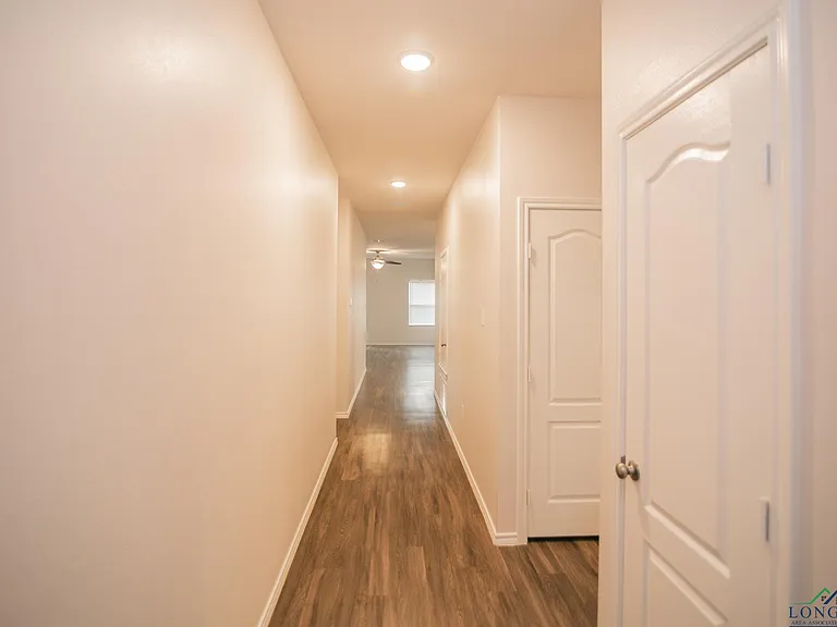 1123 Mission Creek Dr — Photo 3