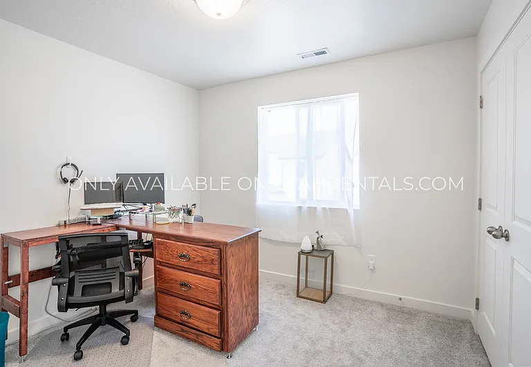 1733 N 1260 E — Photo 17