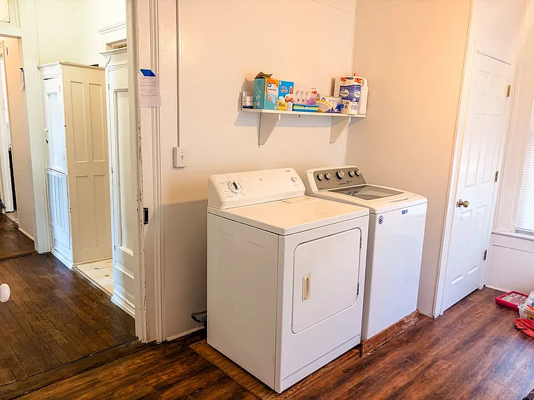 117 E Main St — Photo 13