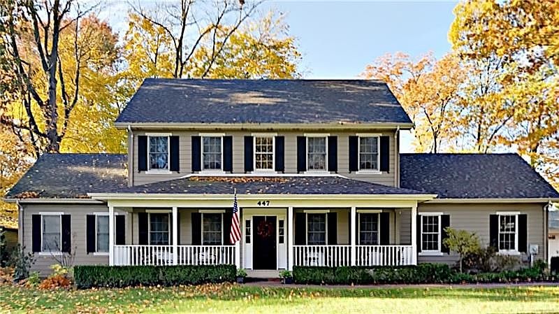 Great house close to Edgeworth School and Sewickley shopping!  Built in 2002 and perfectly maintained!