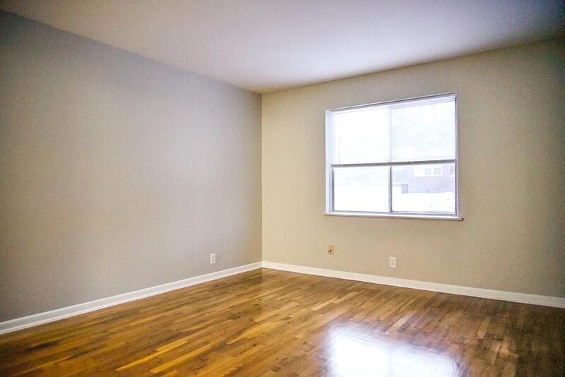 1st image of 801 N 48th St APT 3