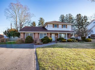 36 Colgate Dr, Smithtown, NY 11787