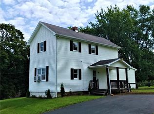 137 Aspen Ln, New Castle, PA 16101