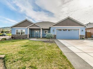 985 Callaway Dr, Medford, OR
