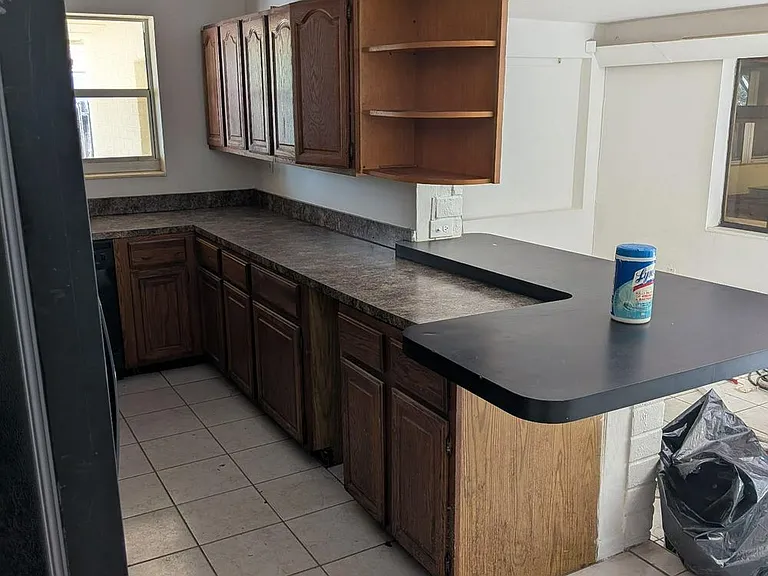 4710 NE 1st Ter #1G — Photo 6