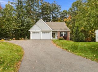 33 Reflection Dr, Hudson, NH 03051