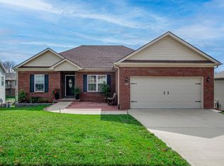 140 Lansdowne Dr, Nicholasville, KY 40356