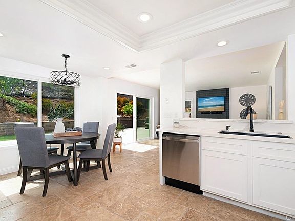 3rd image of 10623 Bernabe Dr