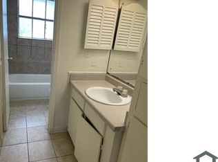 5211 Blanco Rd APT 8, San Antonio, TX 78216