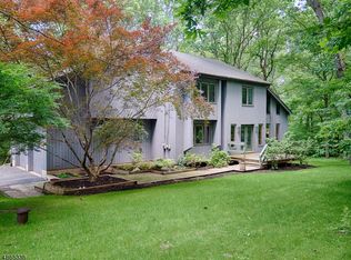 29 David Post Rd, Annandale, NJ 08801