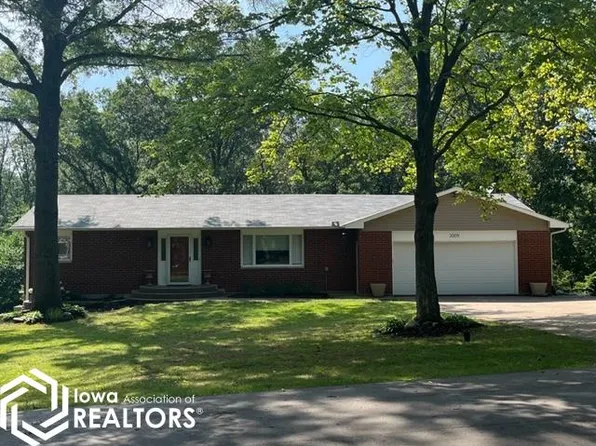 3009 Hickory Ln, Mount Pleasant, IA 52641