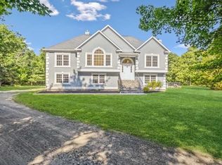 10 Berube Ln, Hopewell Junction, NY 12533