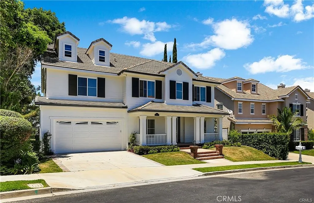 6 bed, 4300 sqft, $11,500 — Photo 2