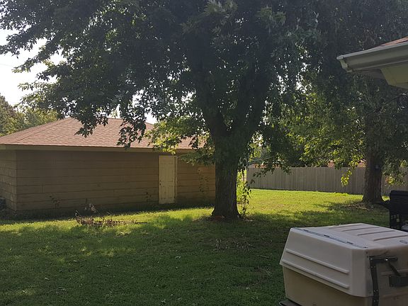 W. side of detached building