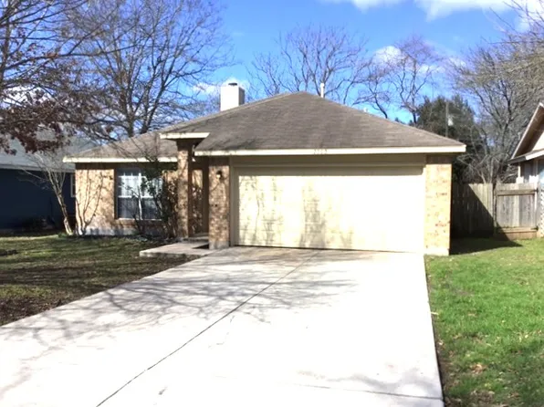 2003 Holly Springs Dr, Taylor, TX 76574