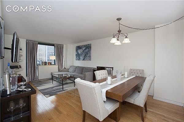 1st image of 1 Irving Pl APT P7o