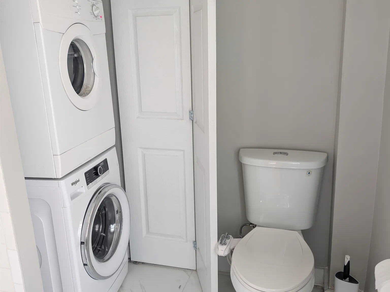 1 bed, 800 sqft, $2,200 — Photo 2