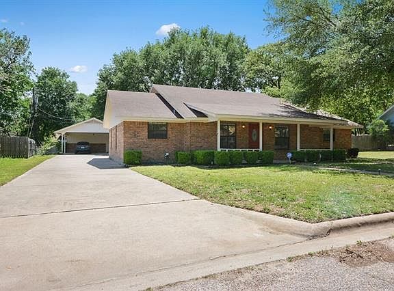 2nd image of 722 Enfield Dr
