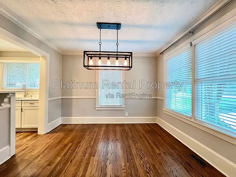 428 E Side Ave SE — Photo 4