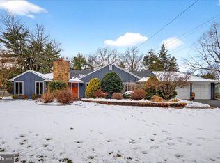 14 Baldwin St, Pennington, NJ 08534