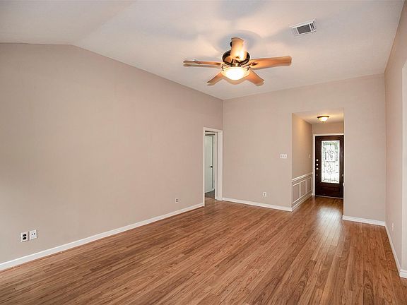 5th image of 15707 Caprock Dr
