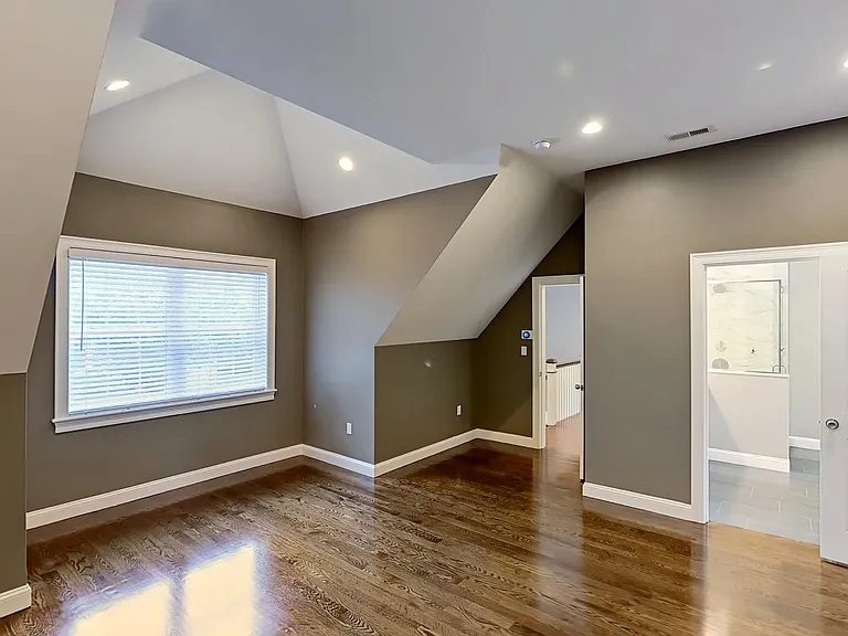 78 Nahanton Ave — Photo 10