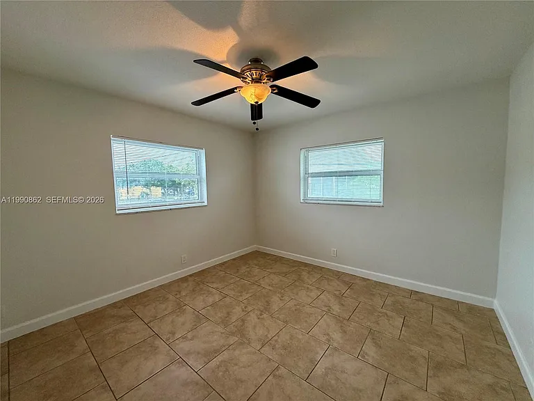 1824 Monroe St #11 — Photo 9