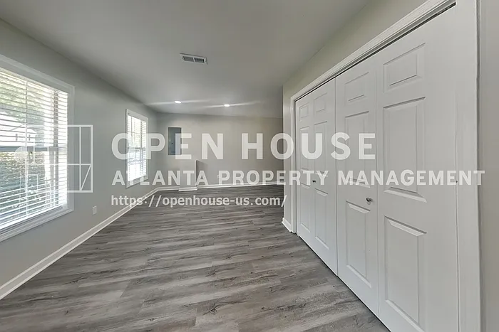 336 Paradise Cir — Photo 17