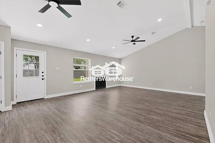 7714 Bordeaux Ln — Photo 8
