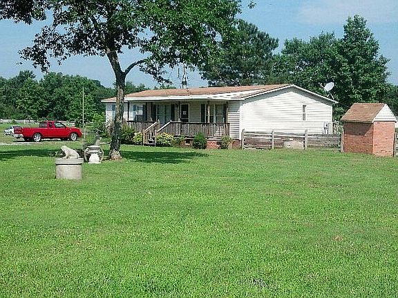 5.58 acres of country living