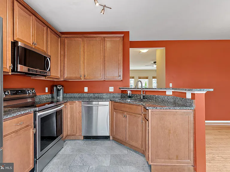 13129 Englishwood Ln — Photo 14
