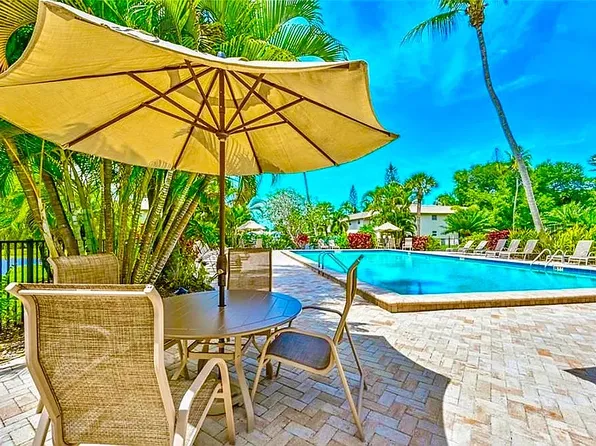 1549 Sandpiper St #26, Naples, FL 34112