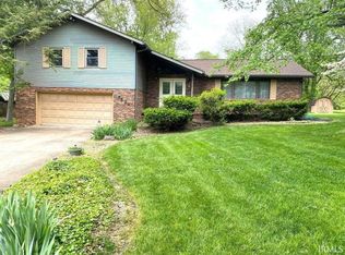 7524 Ridgemont Dr, Newburgh, IN 47630